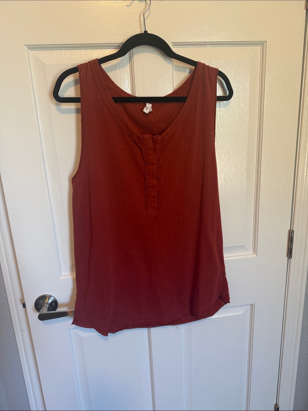 Wishlist Sleeveless Henley Tank - Rust Red
